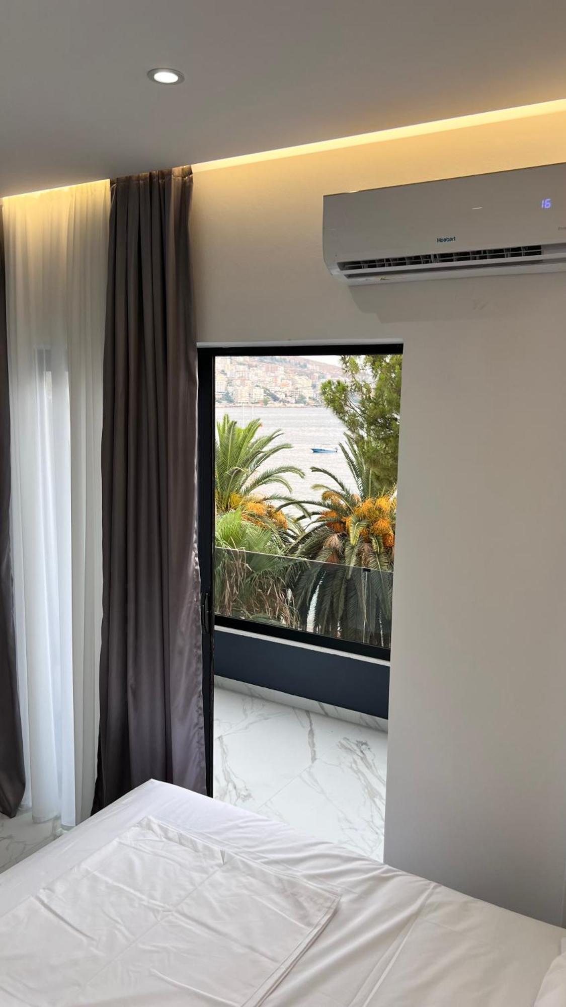 Lezet Hotel Sarande Exterior photo